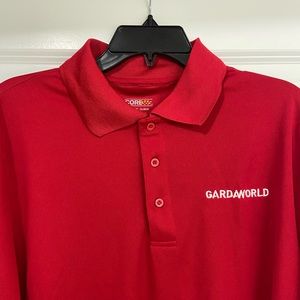 Men’s red collar shirt